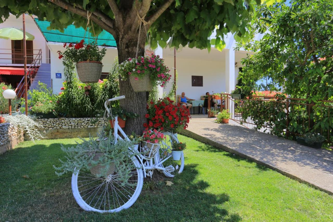 Apartments By The Sea Zivogosce - Blato, Makarska - 1057 Blato  Exterior photo