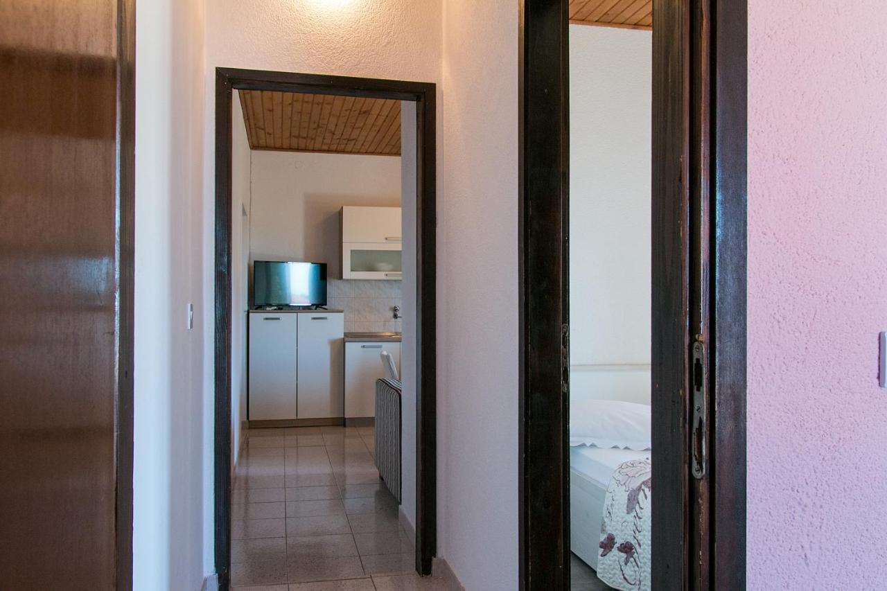Apartments By The Sea Zivogosce - Blato, Makarska - 1057 Blato  Exterior photo