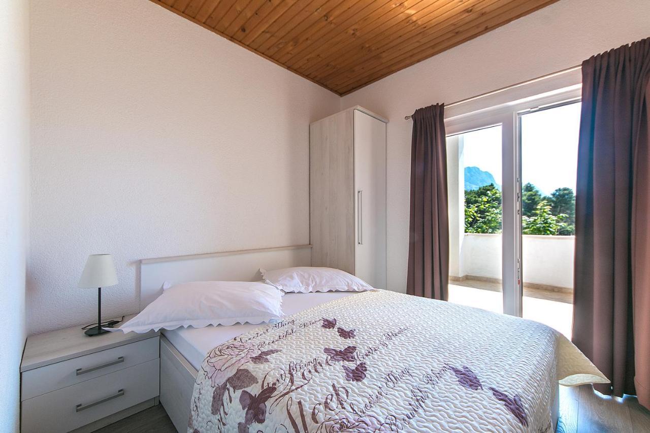 Apartments By The Sea Zivogosce - Blato, Makarska - 1057 Blato  Exterior photo